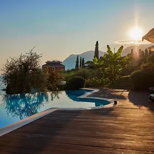 4* Hotell Maximilian
