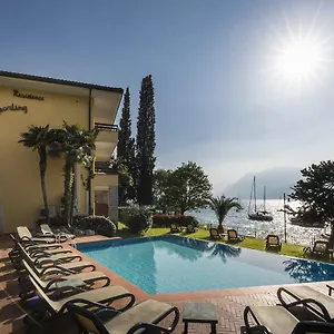 2* Lägenhetshotell Sporting