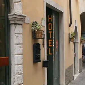 Modena Old Town Hotel